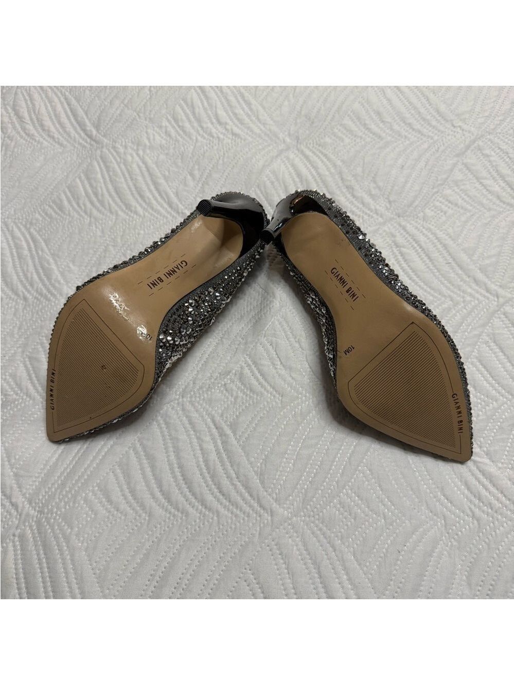 Gianni Bini Women’s Graphite Rhinestone Stiletto Heel Pumps. Size 10 - Picture 8 of 8